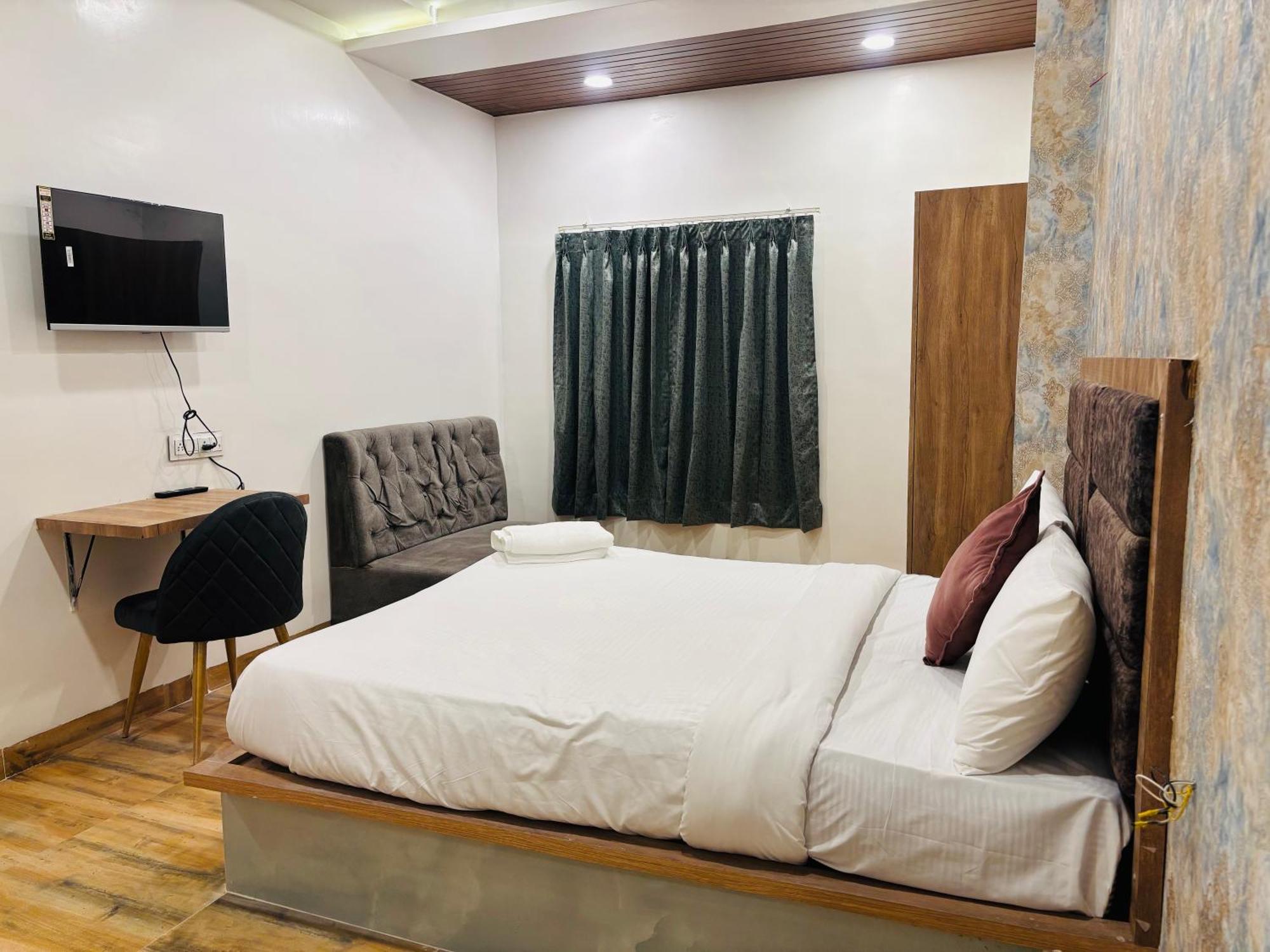 Hotel Vedicvista Indore Exterior photo